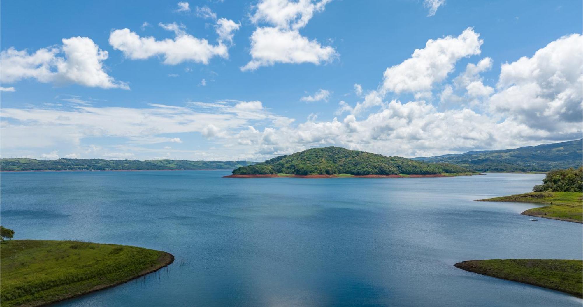 Tinajas Arenal Lakefront Lodge Nuevo Arenal Exterior photo